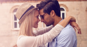 7 sposobów, aby WYWRZEĆ WRAŻENIE NA NIEZNAJOMYM FACECIE