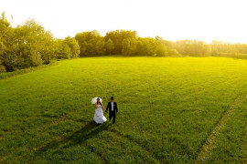 Zdjęcia ślubne wykonane DRONEM! Oto inspiracje