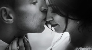 UWAGA! 15 rzeczy, które robi facet, jeśli mu się BARDZO PODOBASZ