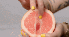 12 GORĄCYCH gif-ów, które podniecą każdego FACETA