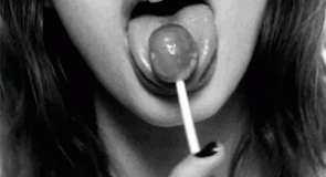 10 nieziemskich pozycji łóżkowych, gdy masz ochotę zaspokoić faceta ustami!