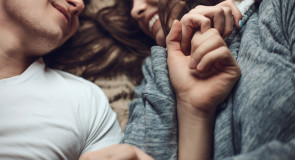 13 RZECZY, które każdy facet chce, aby kobieta zrobiła w SYPIALNI