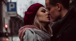 Dlaczego faceci chodzą z nami do łóżka? Kilka zaskakujących powodów…