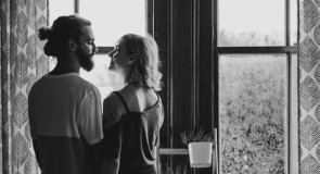 Dokładnie te rzeczy robi FACET, który powoli traci dla ciebie głowę! (zabujał się na 100%)