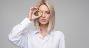 FACECI WYLICZAJĄ: Za te rzeczy kobieta powinna płacić w związku!