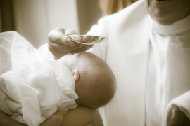 Prezent na chrzest dziecka – 10 najlepszych pomysłów