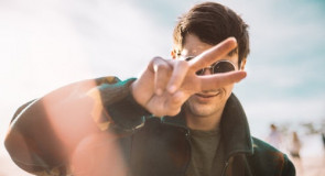 Jeśli robisz te rzeczy FACET nigdy nie zadaje sobie trudu, aby odpisać na twoje SMS-y