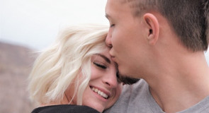 10 powodów, dla których FACET całuje cię w czoło!