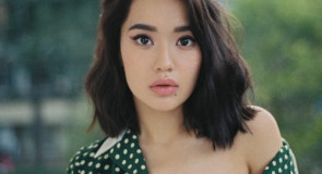 FACET WYLICZA: Te rzeczy skutecznie zniechęcają nas do dotykania ciała kobiety!