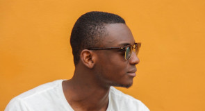 WAŻNE: 4 niezręczne momenty, przez które wszyscy przechodzimy w nowej relacji