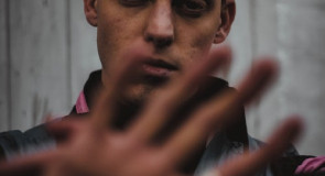 6 rzeczy, których nigdy nie mów FACETOWI, który został ZDRADZONY przez kobietę!