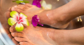 Jakie damskie stopy obrzydzają FACETA?