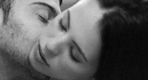 HOT: 5 rzeczy, które czynią facetów irracjonalnie napalonymi