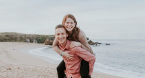 10 inspiracji na romantyczną randkę na plaży