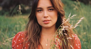 MĘŻCZYŹNI ,,chorują na kobiety”, które zachowują się i wyglądają dokładnie tak……