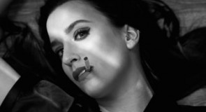 15 gorących tekstów, które przyprawią FACETA o mocne dreszcze rozkoszy….