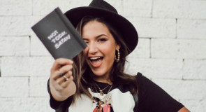 FACET TYPUJE: 6 rzeczy, które czynią cię seksowną kobietą bez względu na wiek