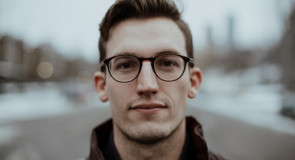 6 sposobów na zdobycie niedostępnego FACETA