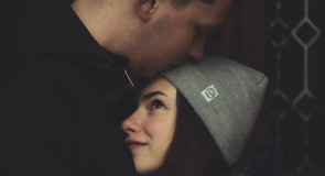 MĘSKIM ZDANIEM: 6 rzeczy, które odczuwam- gdy się w tobie ZABUJAM