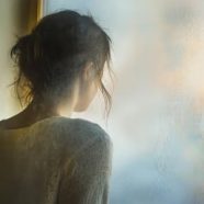 Dlaczego niektóre kobiety czują się „odcięte” od swojej seksualności? Psychologia wyjaśnia