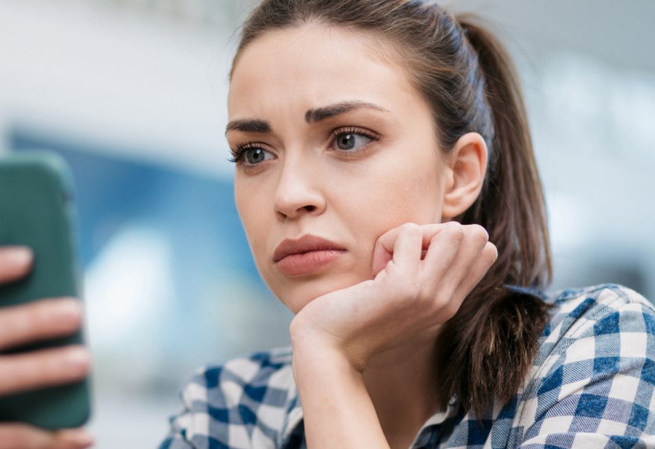 Dlaczego wiosną częściej porównujemy się do innych? Psychologia wyjaśnia