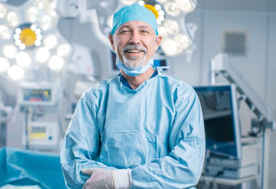 Jak wygląda rekonwalescencja po operacjach plastycznych? Fakty, które warto znać